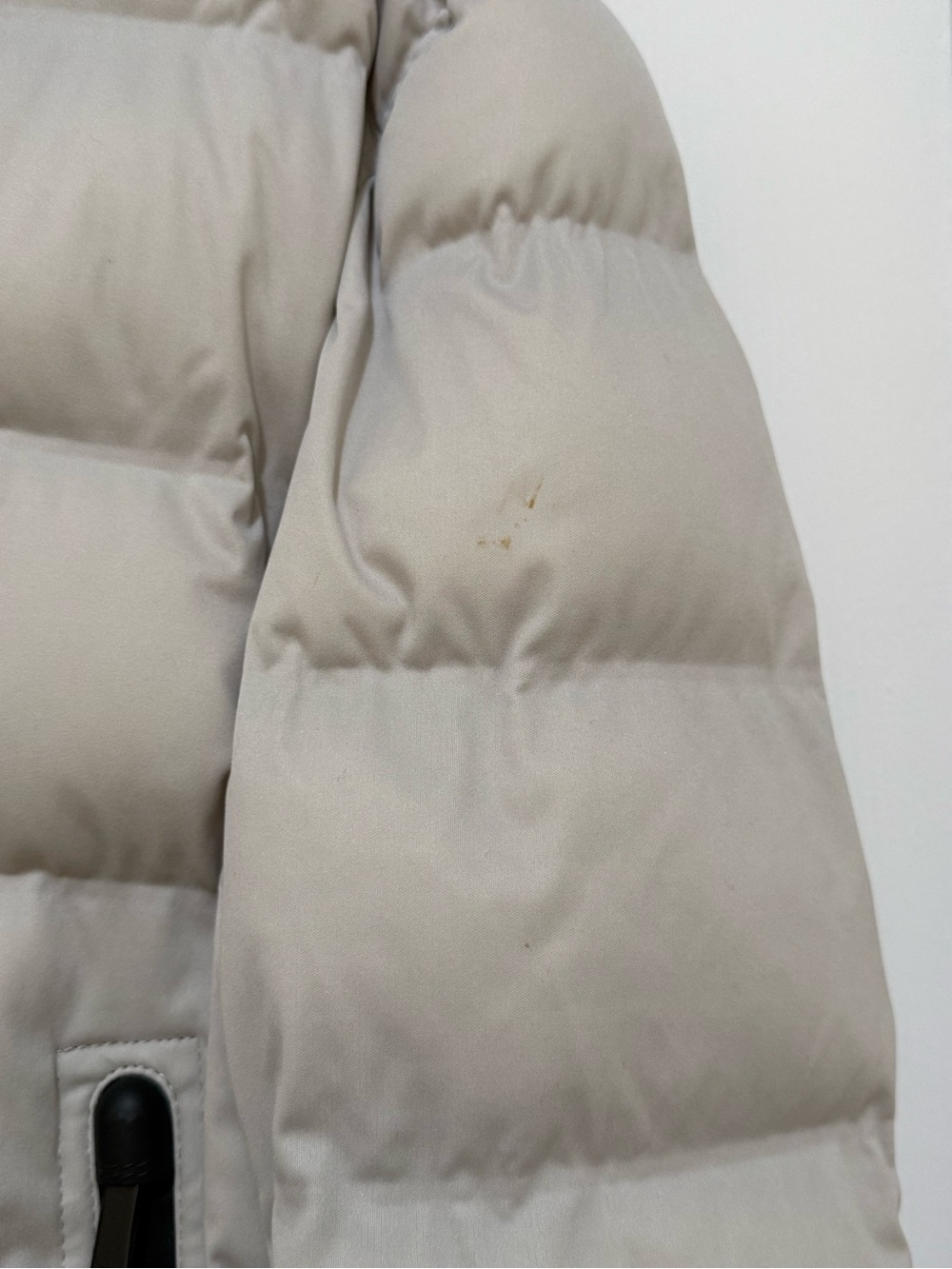 Zara Cream Puffer Jacket with Branded Label - Picture 4 of 4